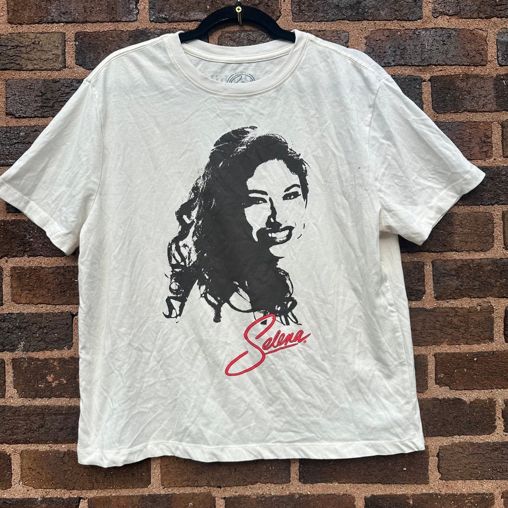 Official Selena Quintanilla T-Shirt Medium Portrait Song List Graphic Tee White